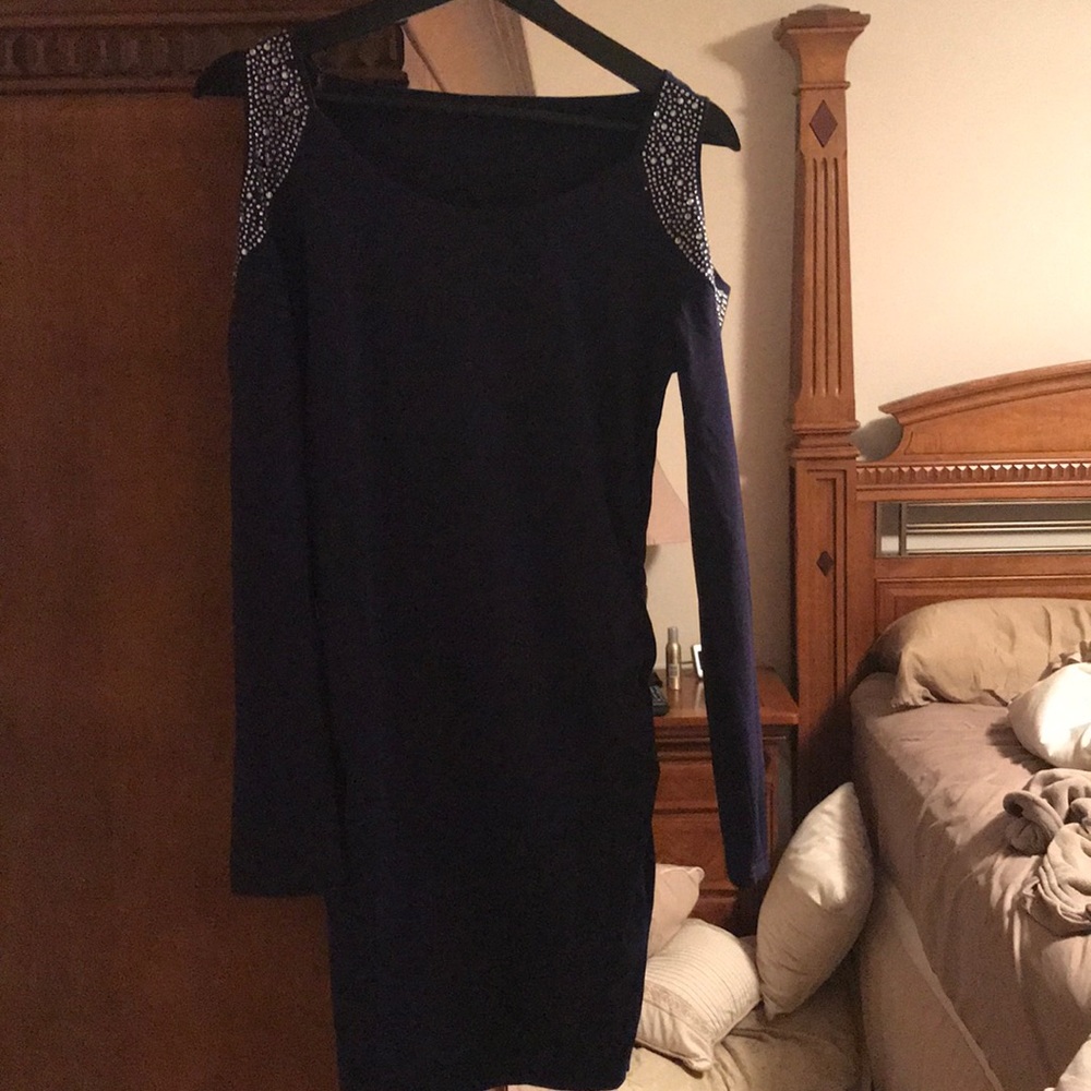 Long sleeved open shoulder tunic